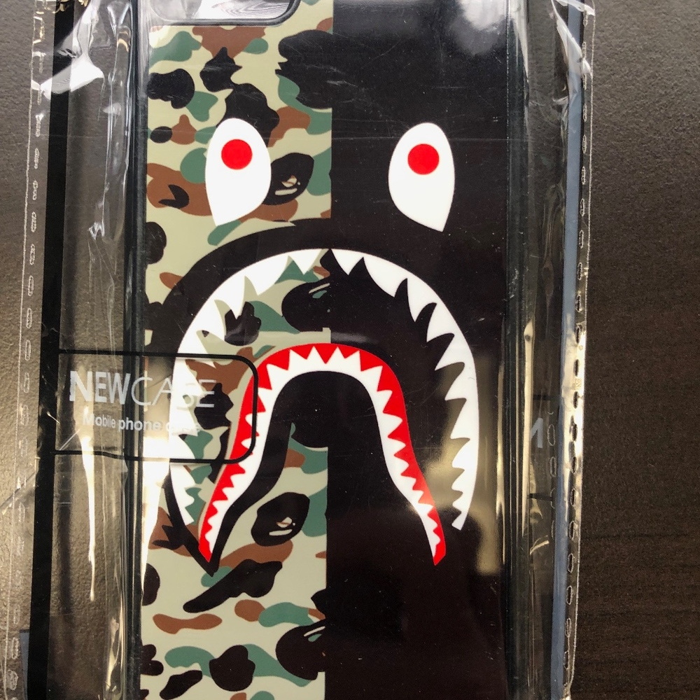 Bape shark colorfull 3 Case For iPhone 7/8 - Picture 3 of 4